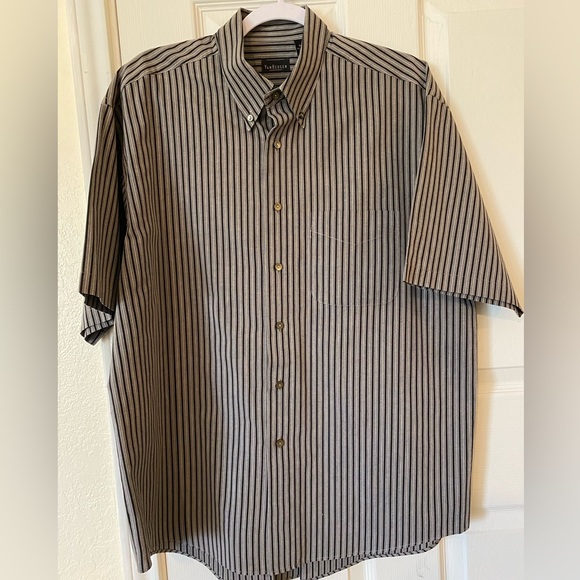 Van Heusen Shirt / L - Picture 1 of 9